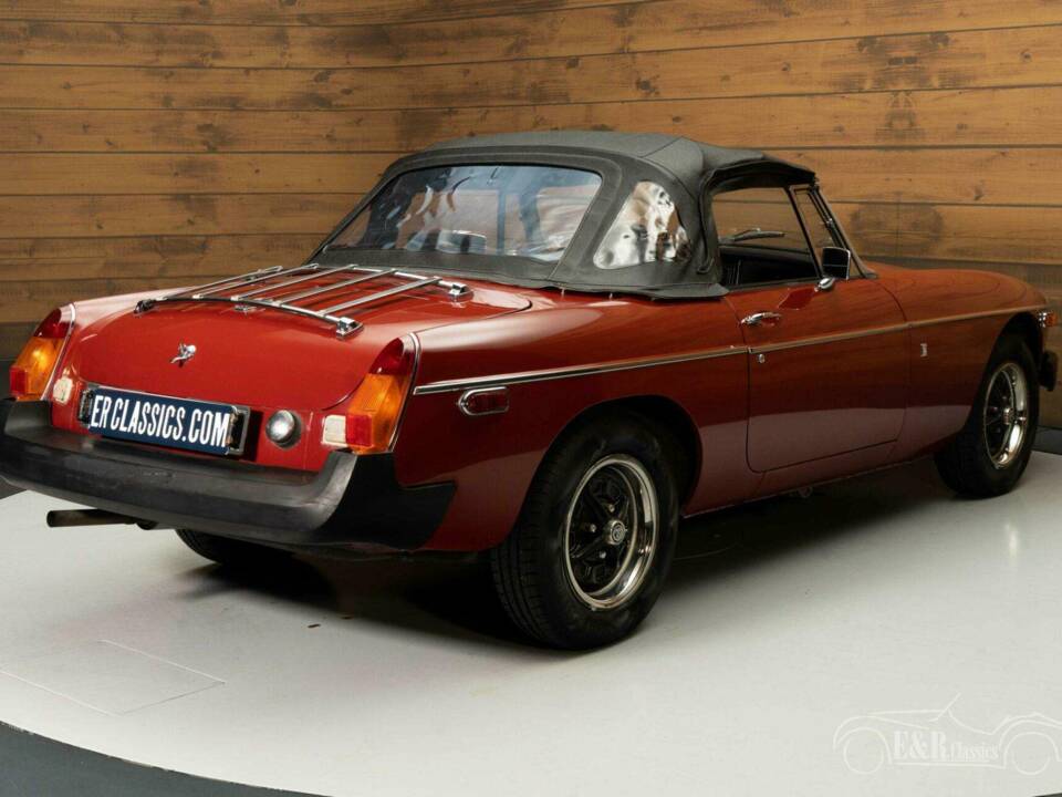 Afbeelding 12/19 van MG MGB (1978)