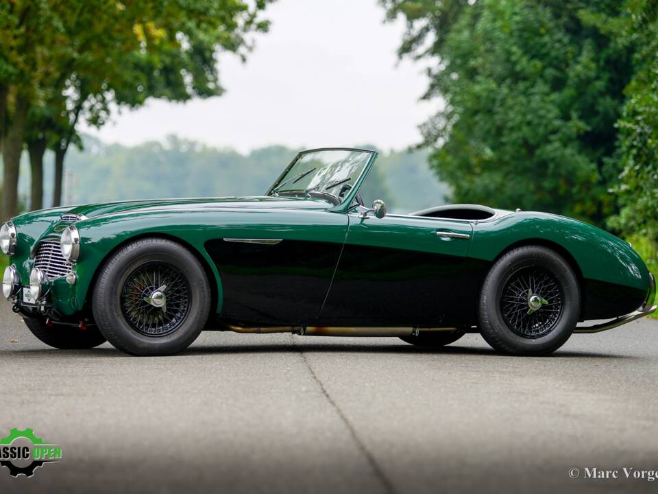 Image 24/59 of Austin-Healey 100&#x2F;6 (BN6) (1958)
