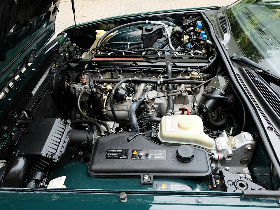 Image 68/77 de Jaguar XJ 40 (XJ-R) (1993)