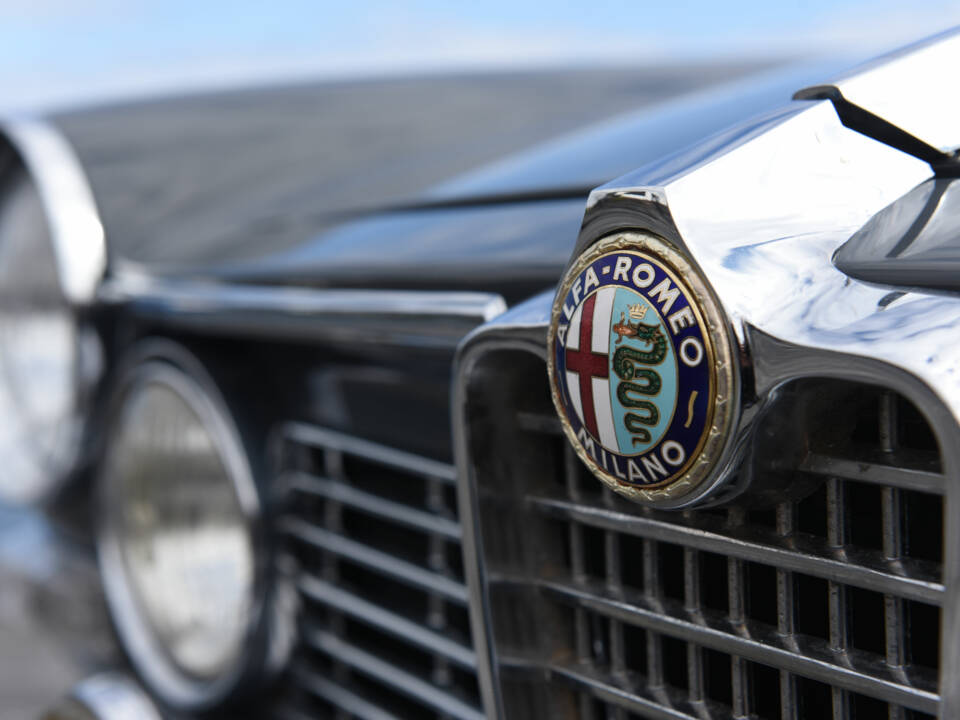 Immagine 8/19 di Alfa Romeo 2600 Berlina (1966)