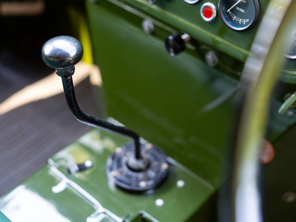 Bild 15/50 von Land Rover 80 (1948)