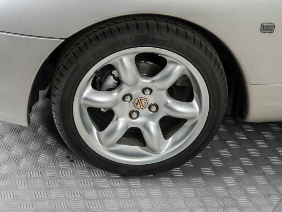 Immagine 23/50 di MG F 1.8i VVC (2000)