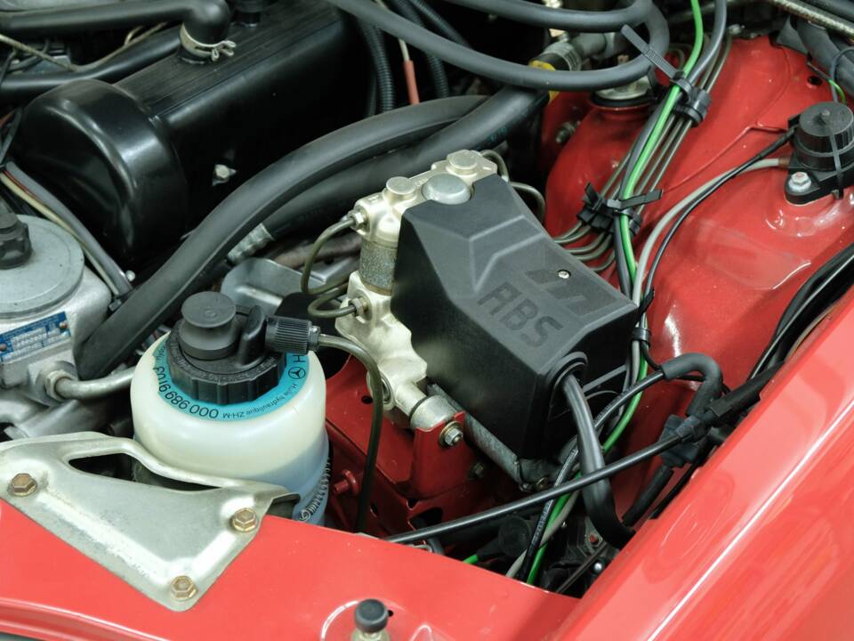 Bild 18/50 von Mercedes-Benz 500 SE (1987)