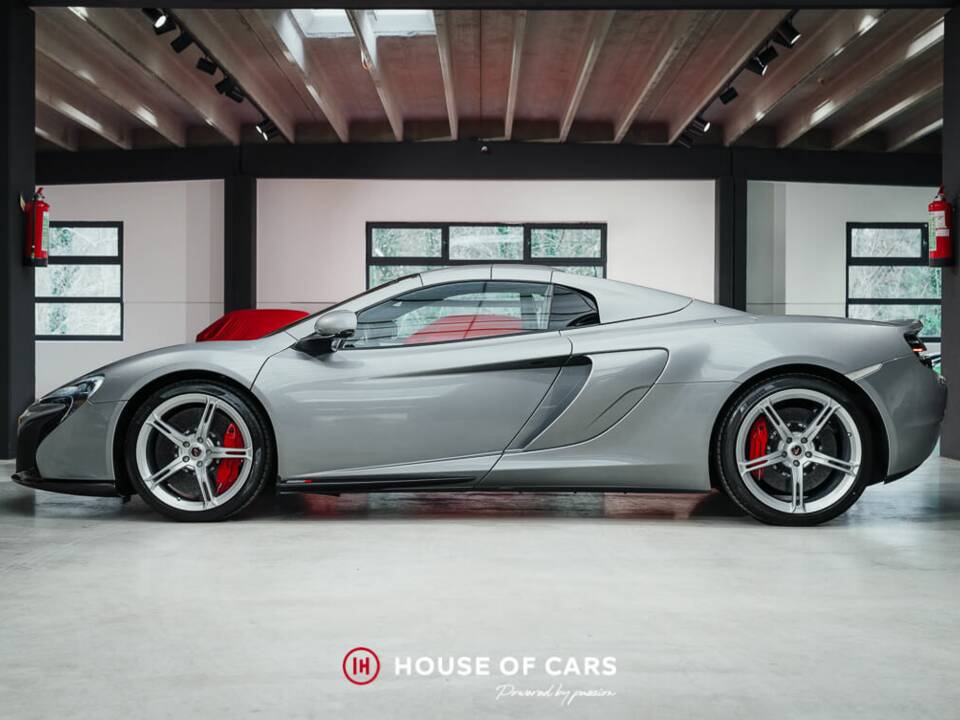Immagine 10/25 di McLaren 650S Spider (2015)