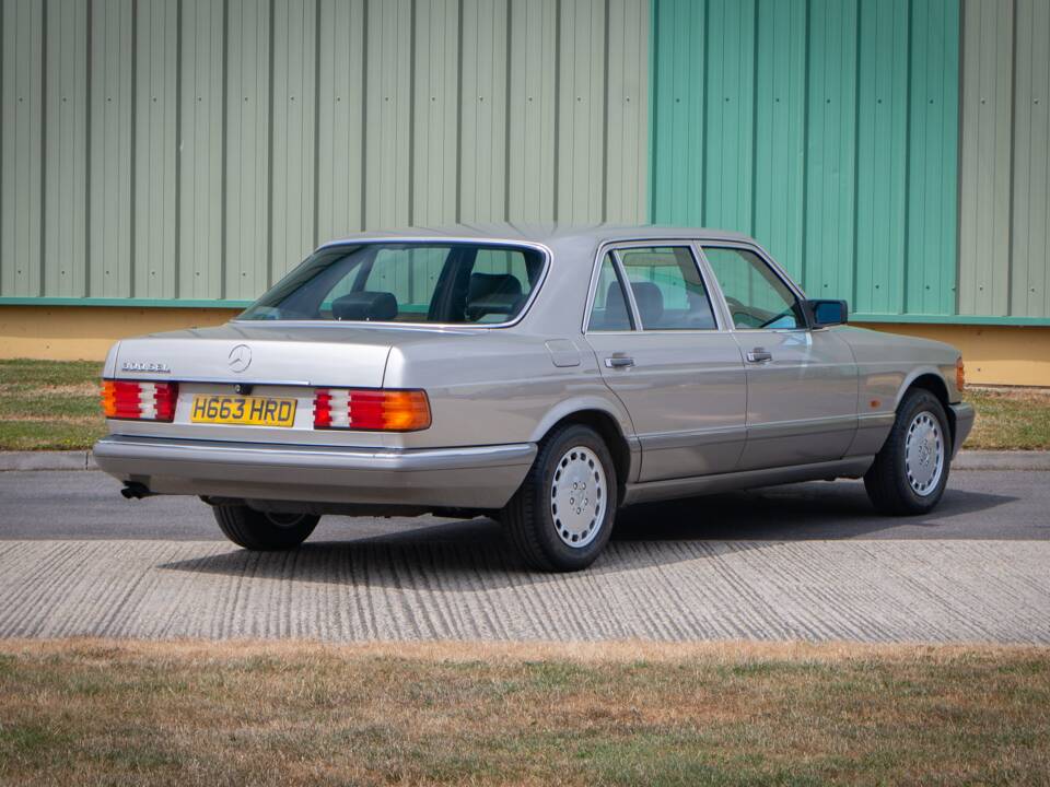 Bild 5/29 von Mercedes-Benz 300 SEL (1990)