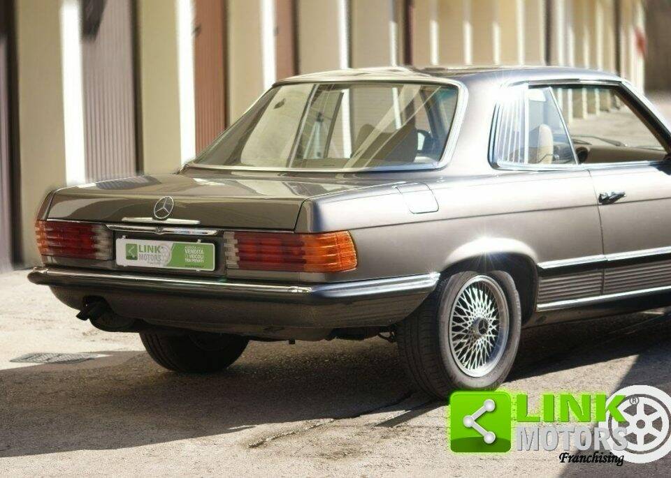 Image 9/50 de Mercedes-Benz 280 SLC (1976)