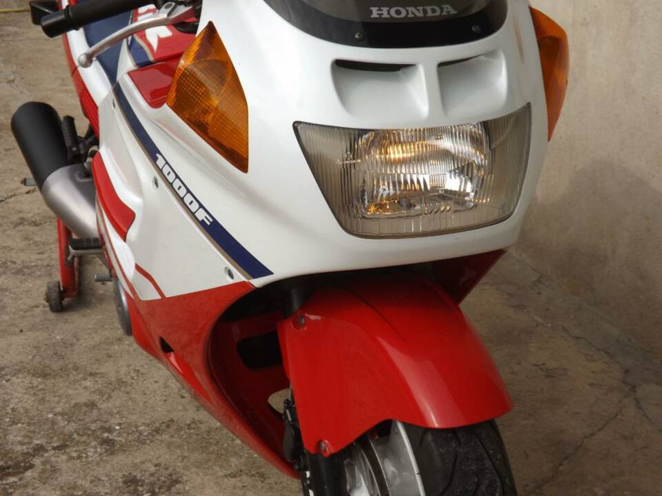 Immagine 28/50 di Honda CBR 1000F (1992)
