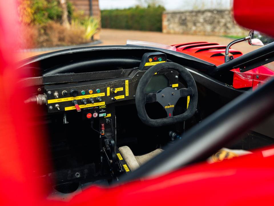 Image 11/20 de Ferrari 333 SP (1994)