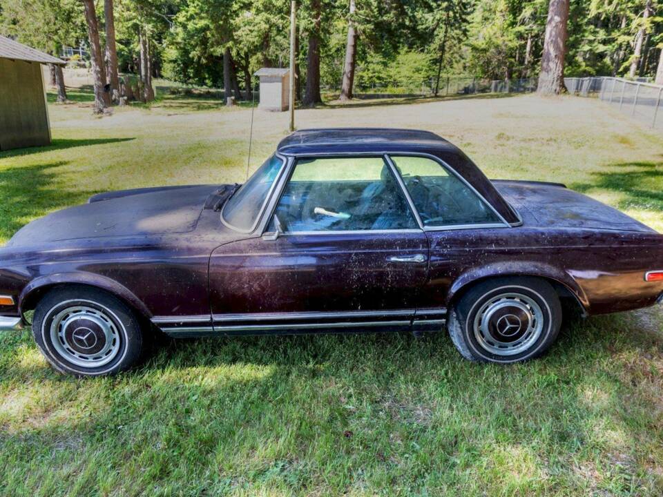 Image 10/36 de Mercedes-Benz 280 SL (1969)
