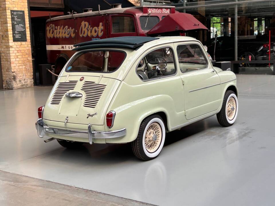 Immagine 18/36 di NSU-Fiat Jagst 600 (1959)