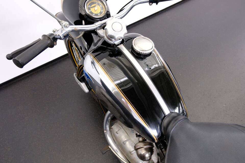Immagine 60/82 di NSU Lux (1952)