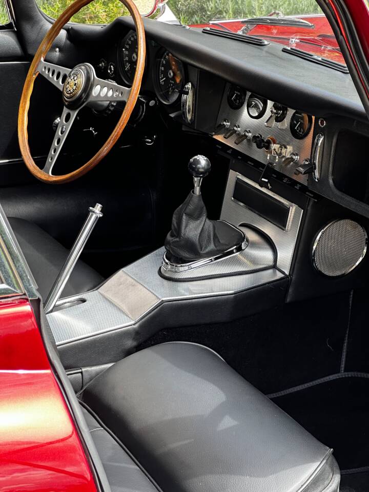 Image 8/30 de Jaguar Type E 3.8 (1962)