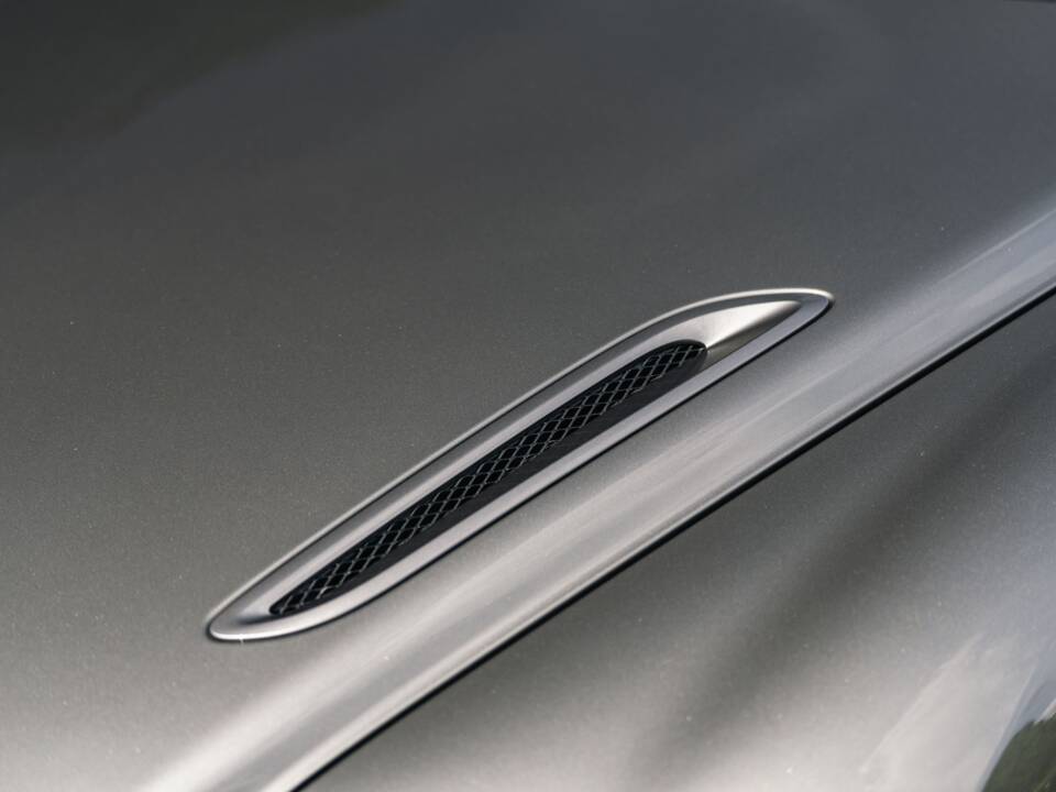 Immagine 33/50 di Bentley Continental GTC (2010)