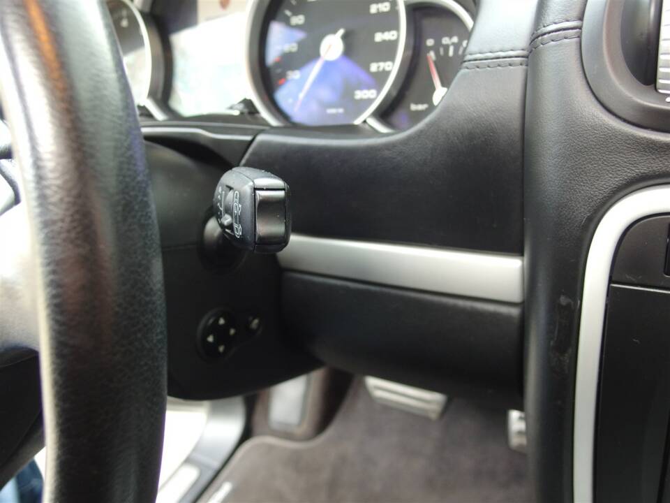 Image 44/99 of Porsche Cayenne Turbo (2007)