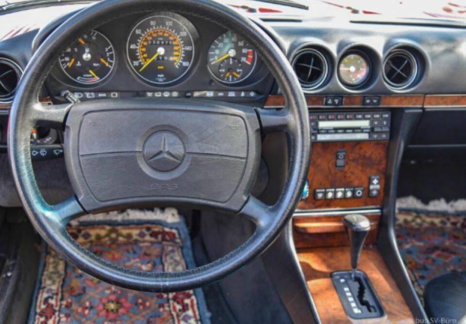 Immagine 3/17 di Mercedes-Benz 560 SL (1988)
