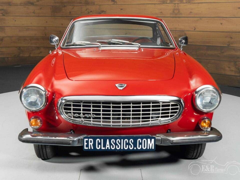 Image 17/19 of Volvo 1800 S (1967)