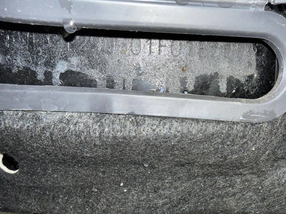 Image 42/50 de Mercedes-Benz 300 SL (1990)