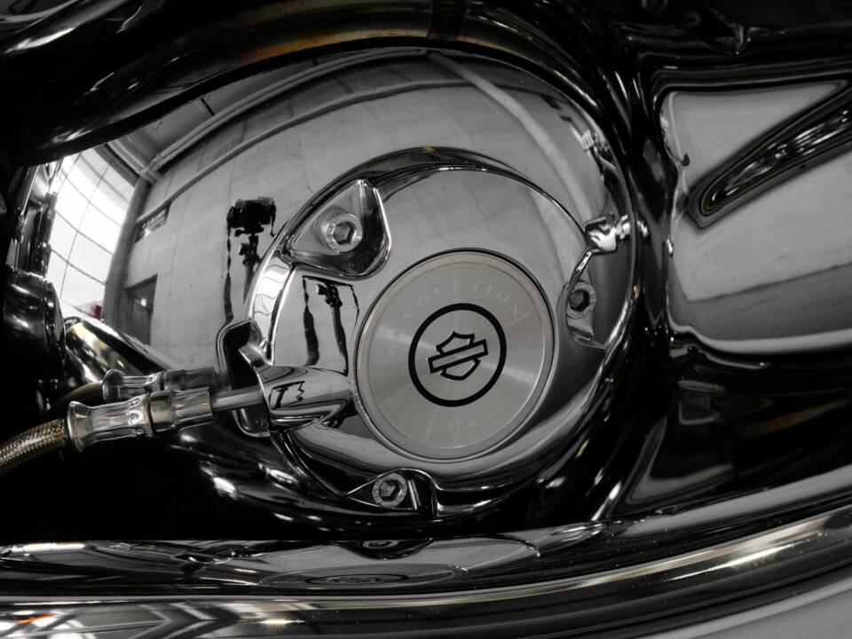 Immagine 17/18 di Harley-Davidson DUMMY (2004)