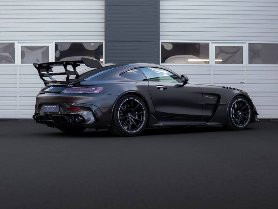 Image 2/37 of Mercedes-AMG GT Black Series (2022)