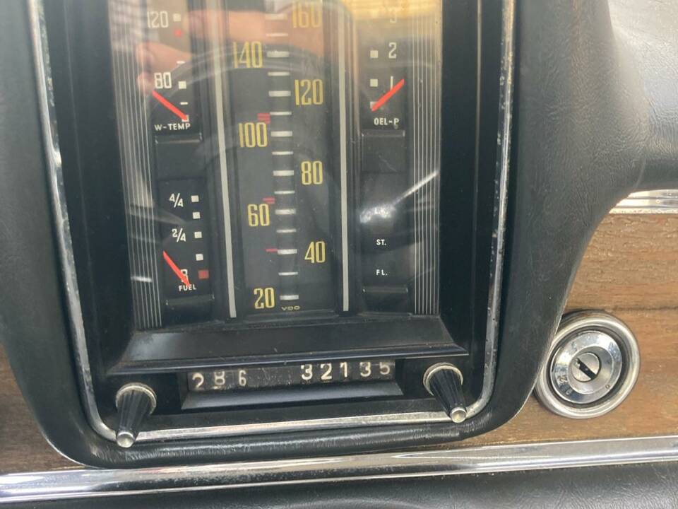 Immagine 2/5 di Mercedes-Benz 220 S b (1963)