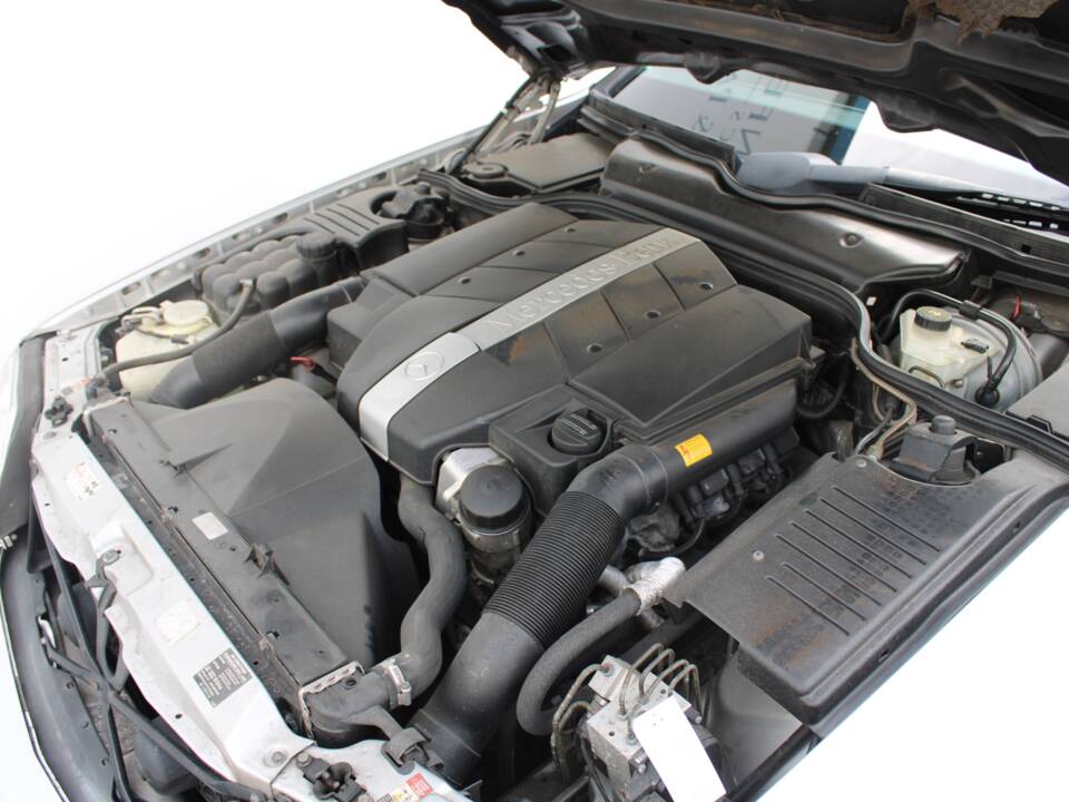 Image 50/50 of Mercedes-Benz SL 320 (2001)