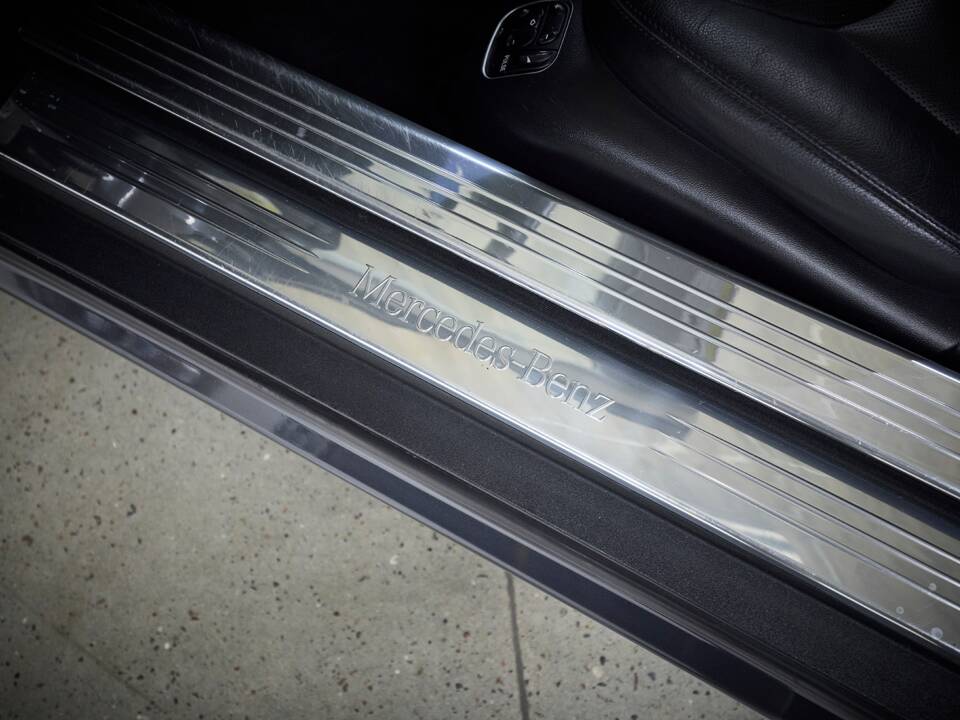 Image 55/99 de Mercedes-Benz SL 550 (2007)