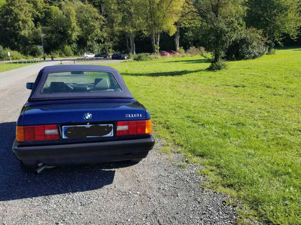 Bild 3/19 von BMW 318i (1992)