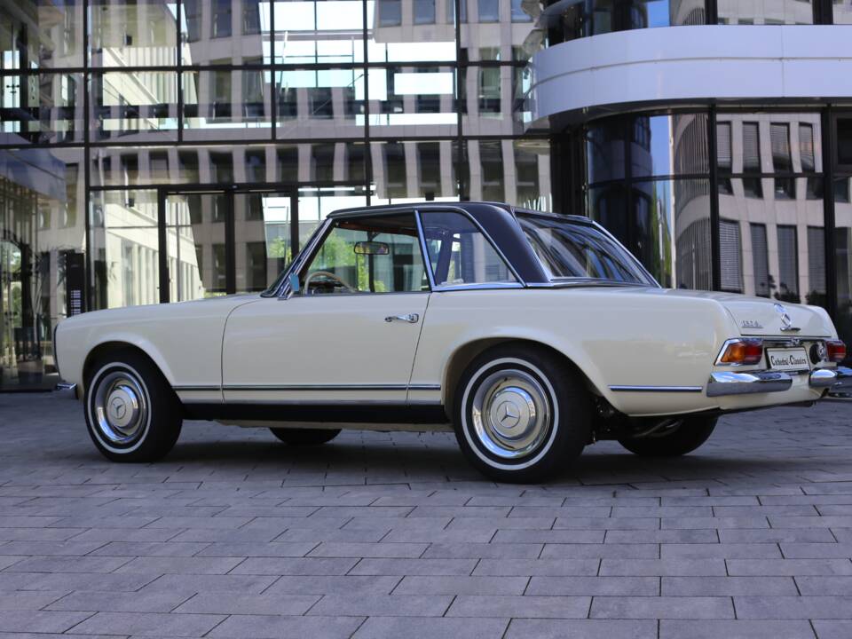 Imagen 6/50 de Mercedes-Benz 230 SL (1965)