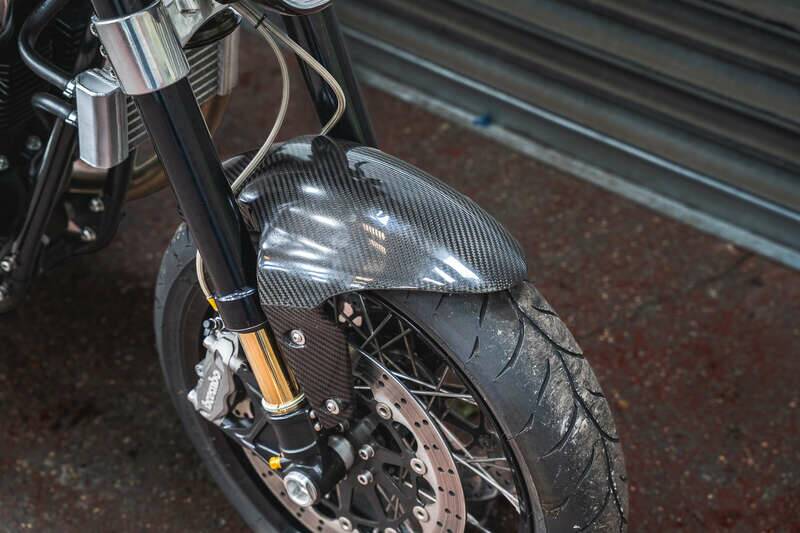 Image 20/38 of Norton Dominator SS (2015)