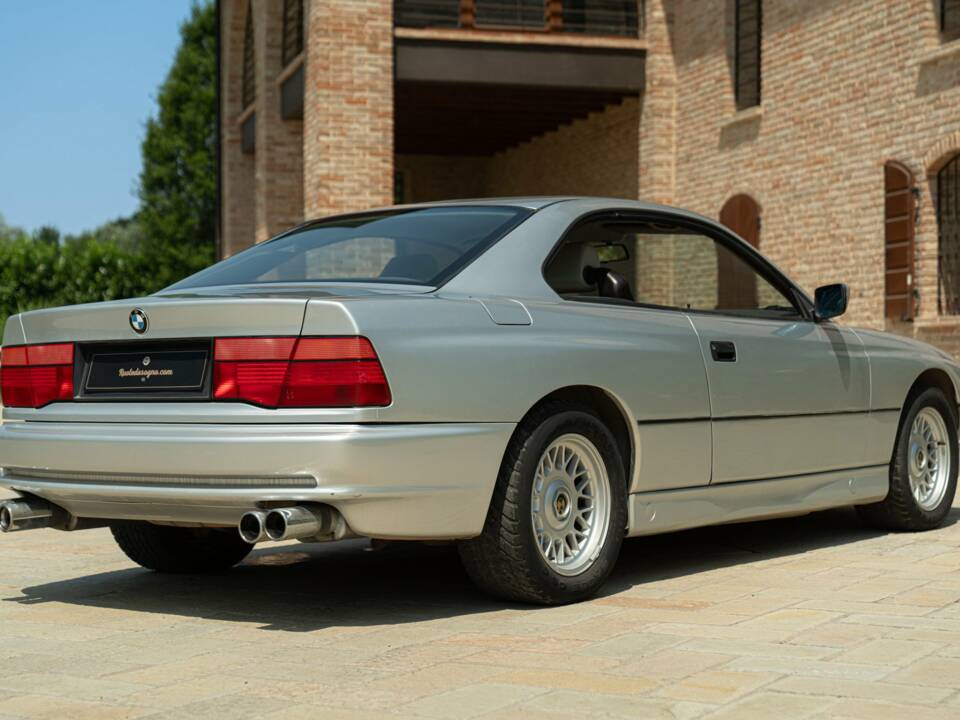 Immagine 15/50 di BMW 850i (1990)