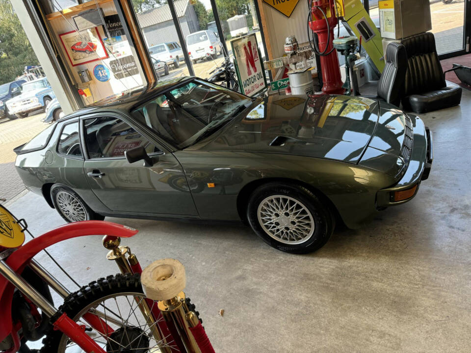 Image 5/18 of Porsche 924 Turbo (1981)