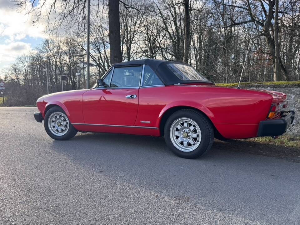 Afbeelding 81/100 van FIAT 124 Pininfarina Spidereuropa (1982)