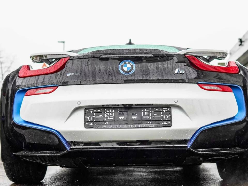 Image 9/12 of BMW i8 Coupé (2015)
