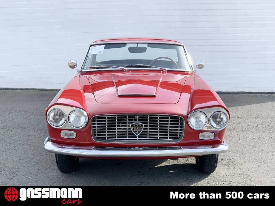 Image 2/15 de Lancia Flaminia GT Touring (1962)