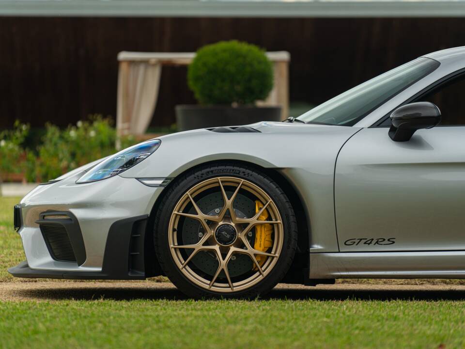 Image 25/100 of Porsche 718 Cayman GT4 RS Weissach (2024)