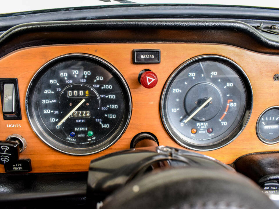 Image 47/50 de Triumph TR 6 (1974)