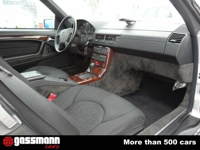Image 11/15 of Mercedes-Benz SL 320 (1996)