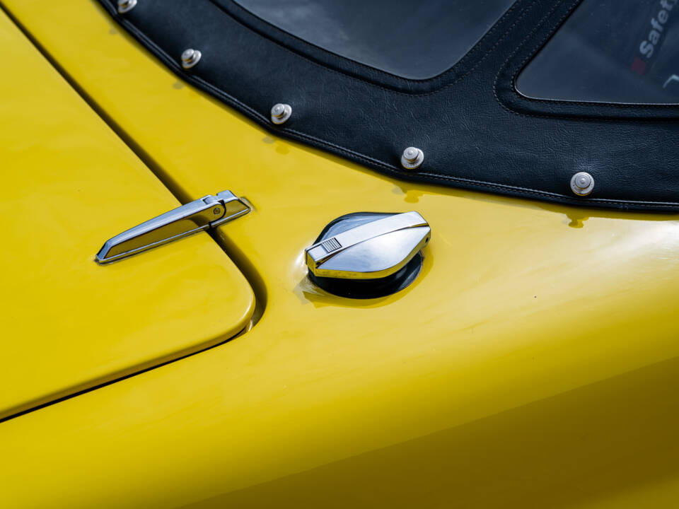 Image 16/41 of Lotus Elan Sprint (1972)