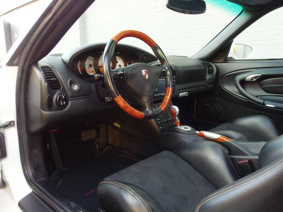 Bild 58/99 von Porsche 911 Turbo (2004)