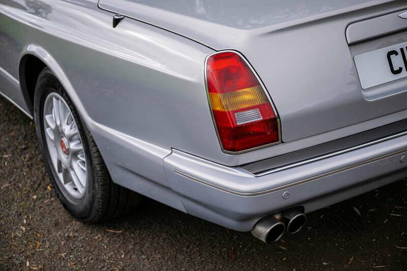 Image 24/50 of Bentley Continental R (1996)