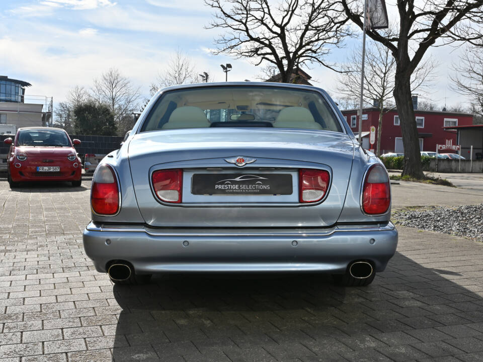 Image 10/29 of Bentley Arnage Le Mans (2001)