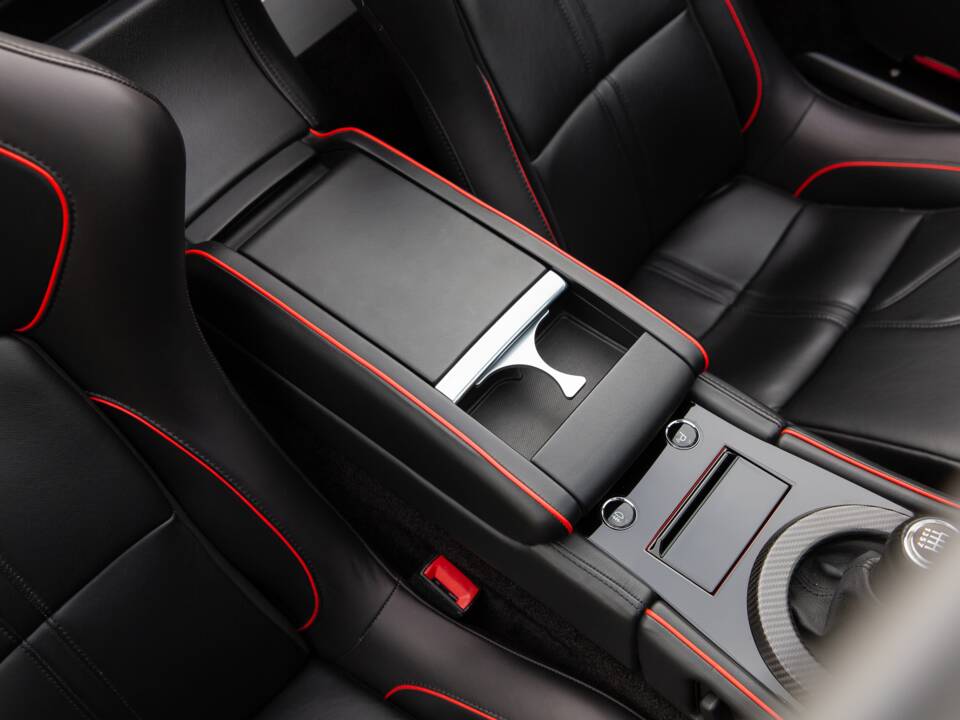 Bild 58/85 von Aston Martin V12 Vantage AMR Roadster (2018)