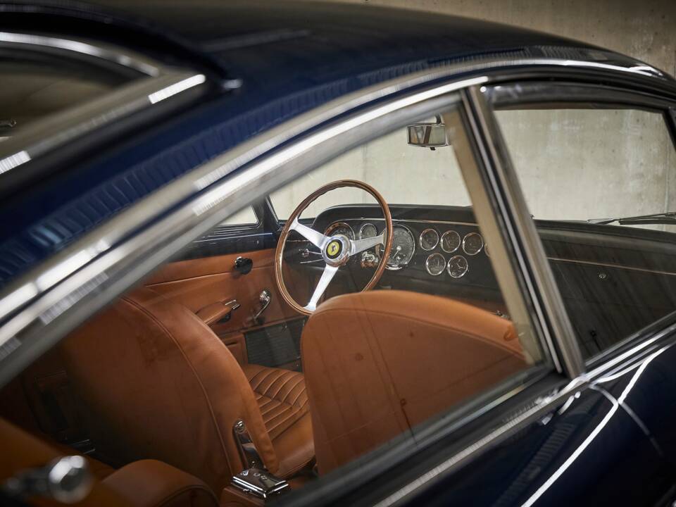 Imagen 76/90 de Ferrari 250 GT 2+2 (1963)