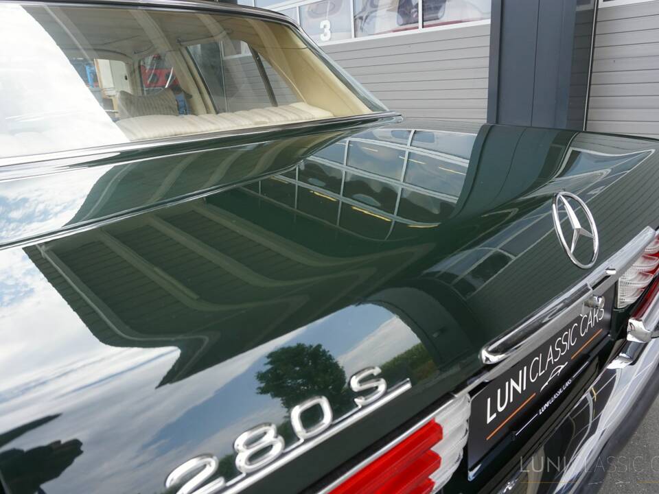Bild 23/71 von Mercedes-Benz 280 S (1973)