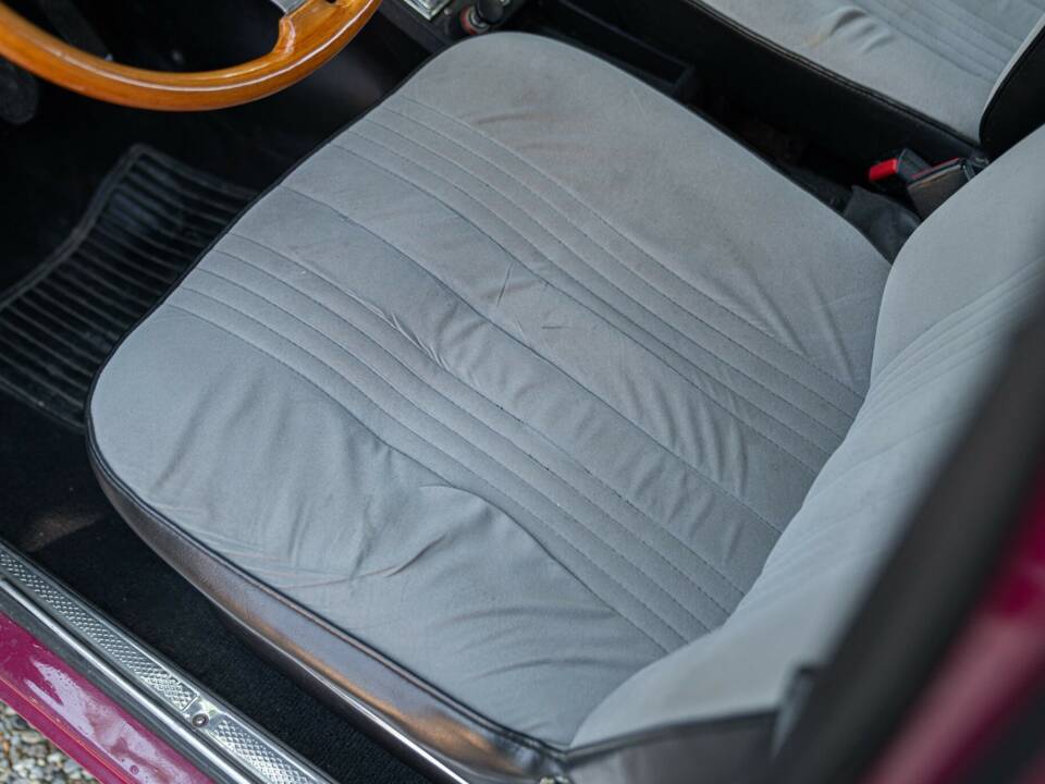 Immagine 31/50 di Alfa Romeo Giulia Nuova Super 1300 (1974)