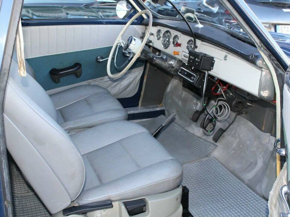 Image 13/18 of Saab 96 (1964)