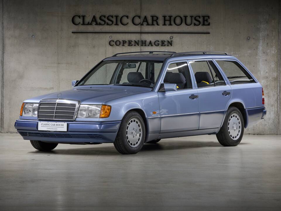 Image 1/100 of Mercedes-Benz 230 TE (1990)