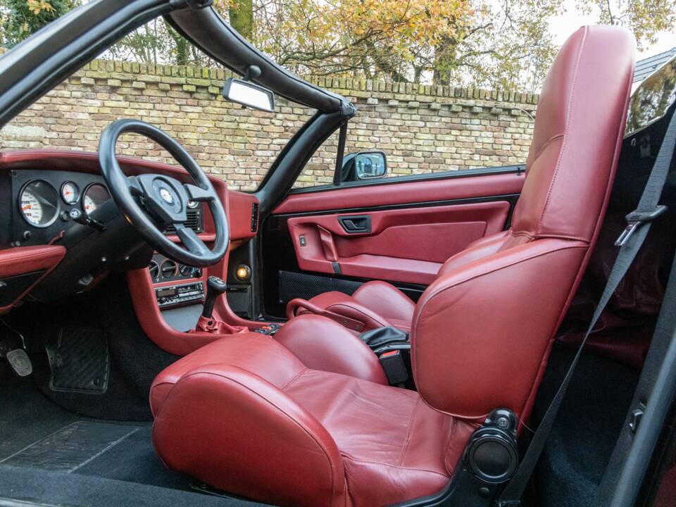 Imagen 41/50 de Alfa Romeo RZ (1994)