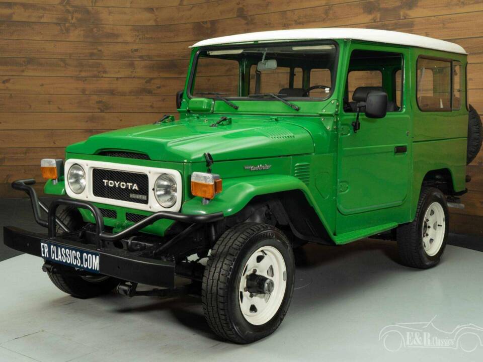 Image 3/19 of Toyota Land Cruiser BJ 42 (1983)