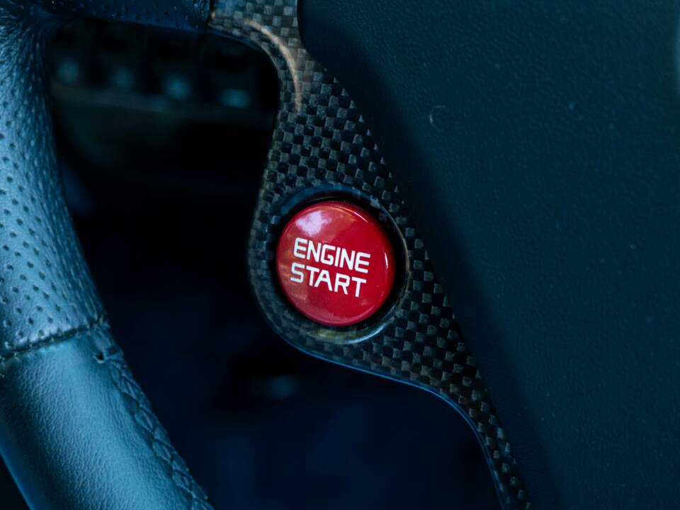 Bild 27/36 von Ferrari F 430 (2005)